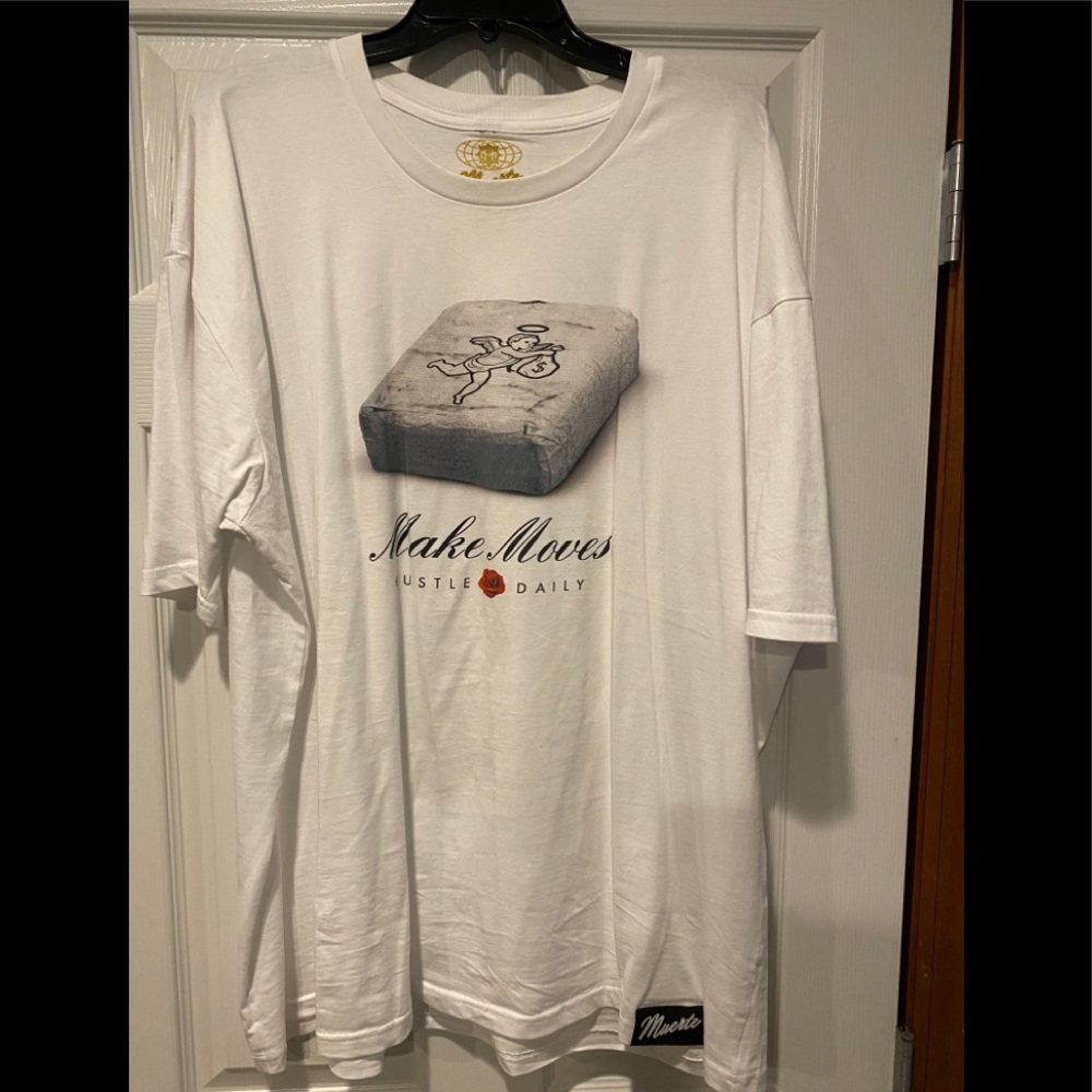 Men’s T-shirt